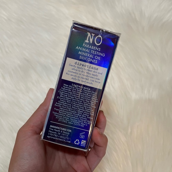 True Botanix Plumping Hyaluronic Face Serum With Collagen (Full Size) - Picture 2 of 4